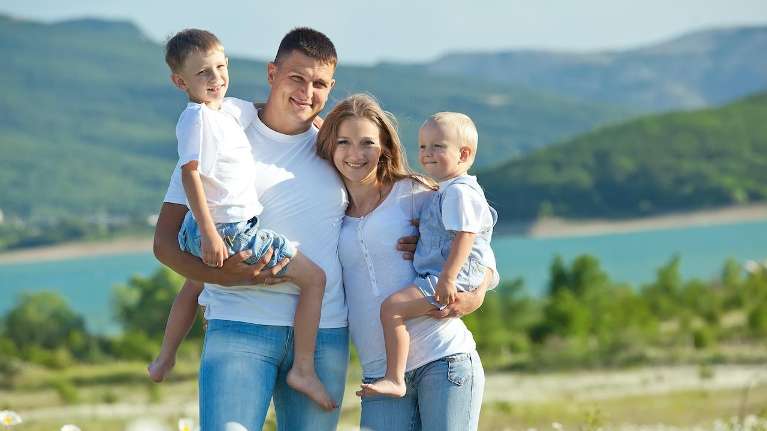 young family at the dentist in centennial