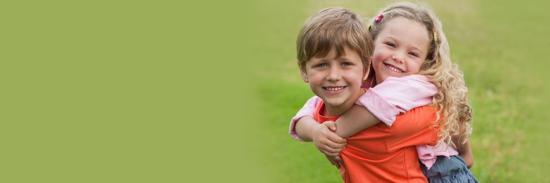 Children's Dentist Centennial, CO | children outdoors